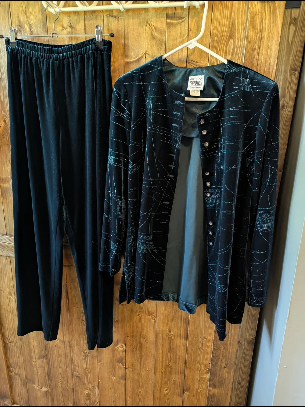 Velour Two-Piece Set in Deep Teal with Subtle Metallic Stitching - Picture 3 of 6